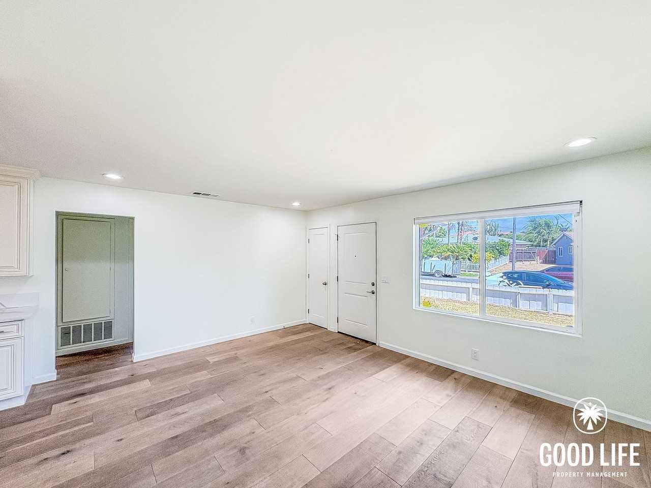 579 Gold Dr - Photo 2 of 26