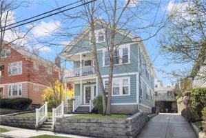 featured image of 92 Colonial Rd