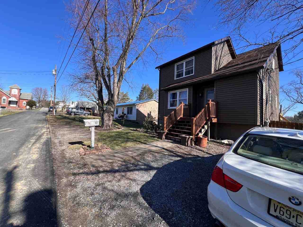 116 Ridgeley Rd - Photo 3 of 28