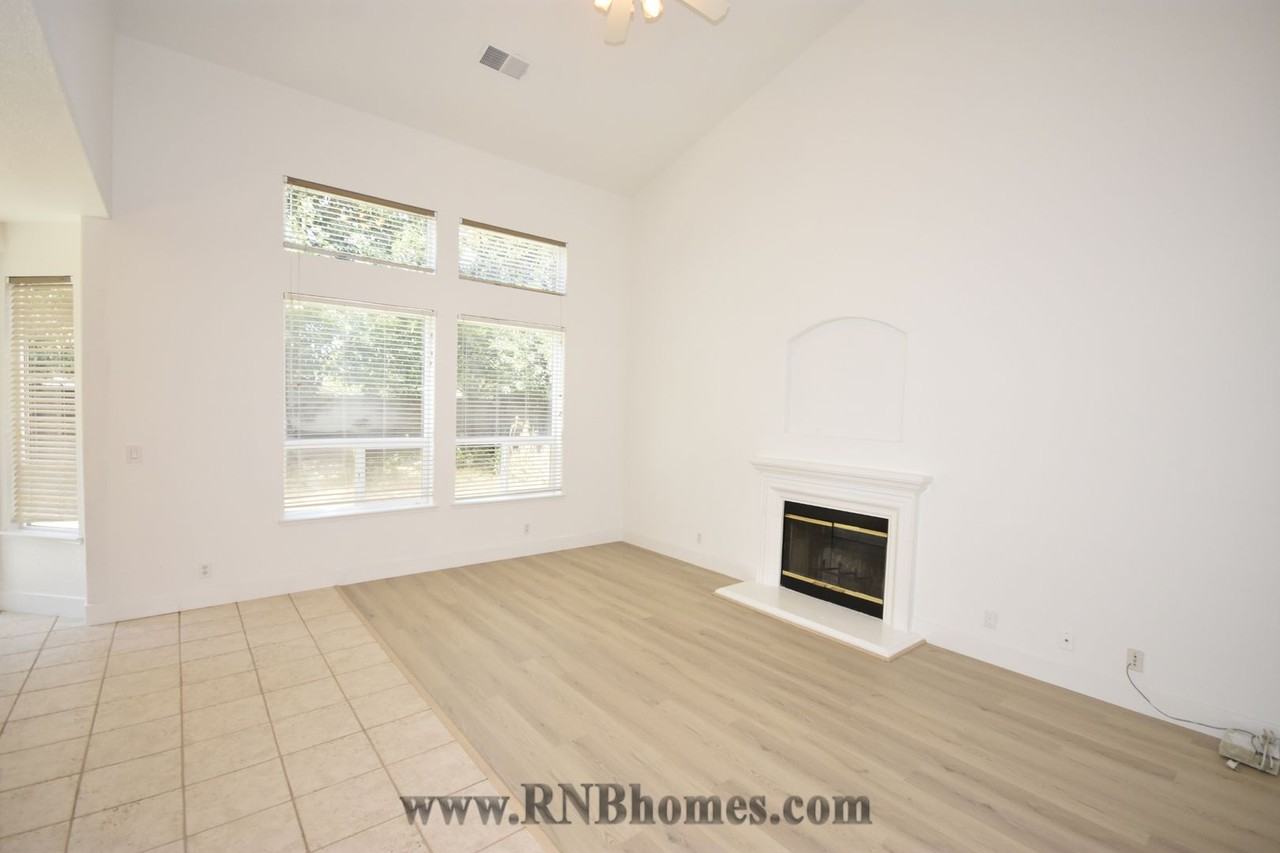 1783 Cadfael St - Photo 4 of 19