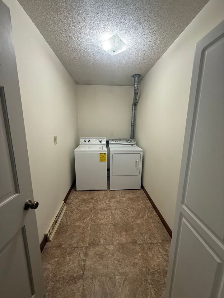 112 Cottonwood Dr - Photo 7 of 14