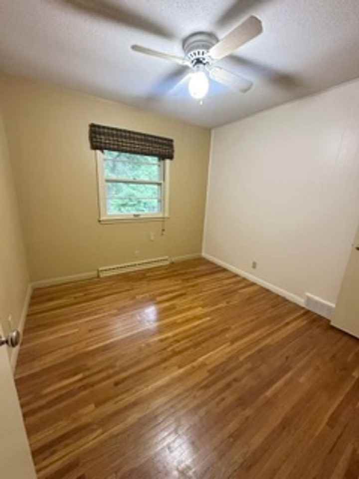 5410 Ashdale Ln - Photo 6 of 18