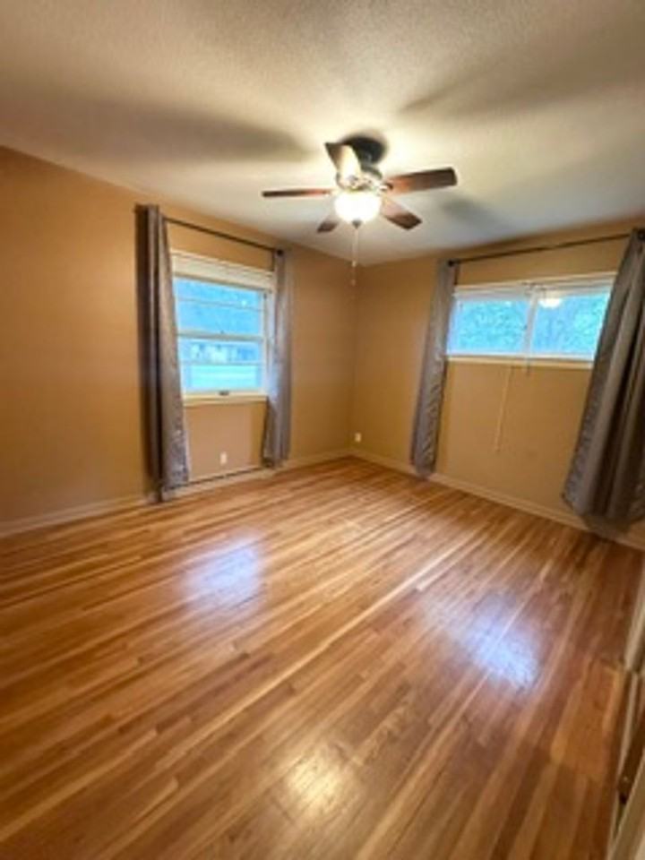 5410 Ashdale Ln - Photo 7 of 18