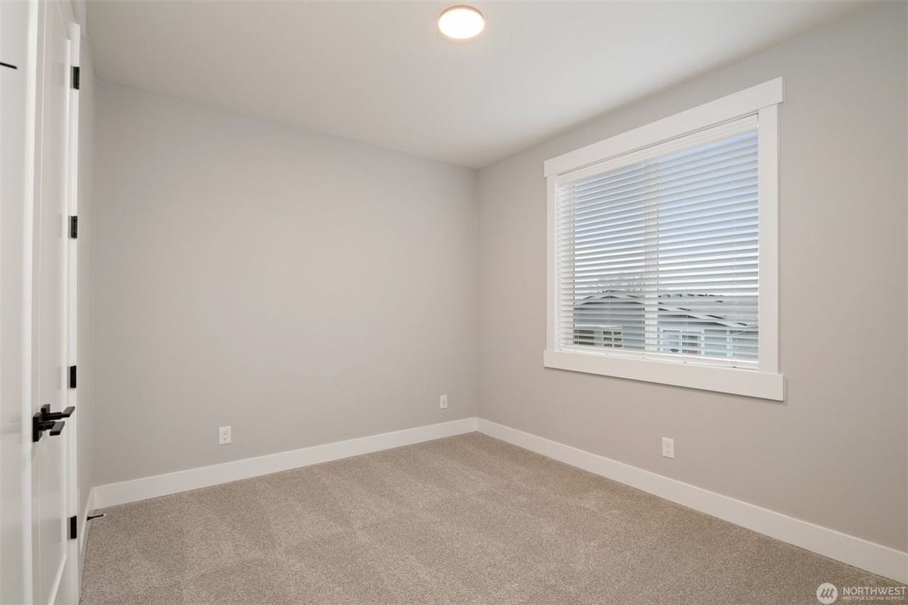 7585 S 130th Pl - Photo 3 of 22