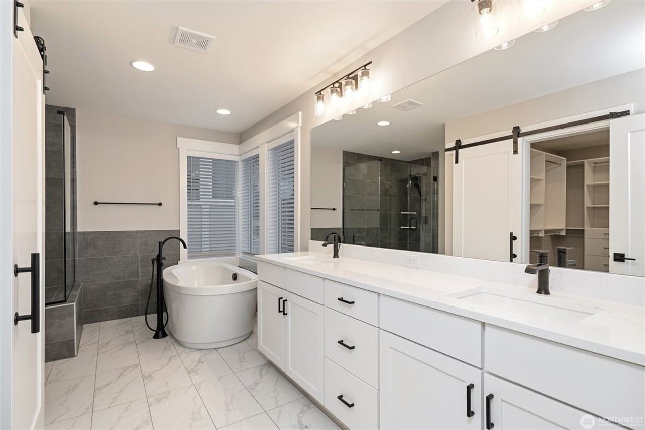 7585 S 130th Pl - Photo 7 of 22