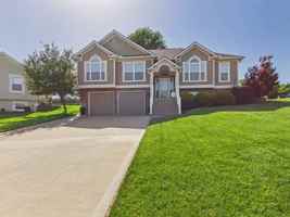 featured image of 116 Deerfield Dr