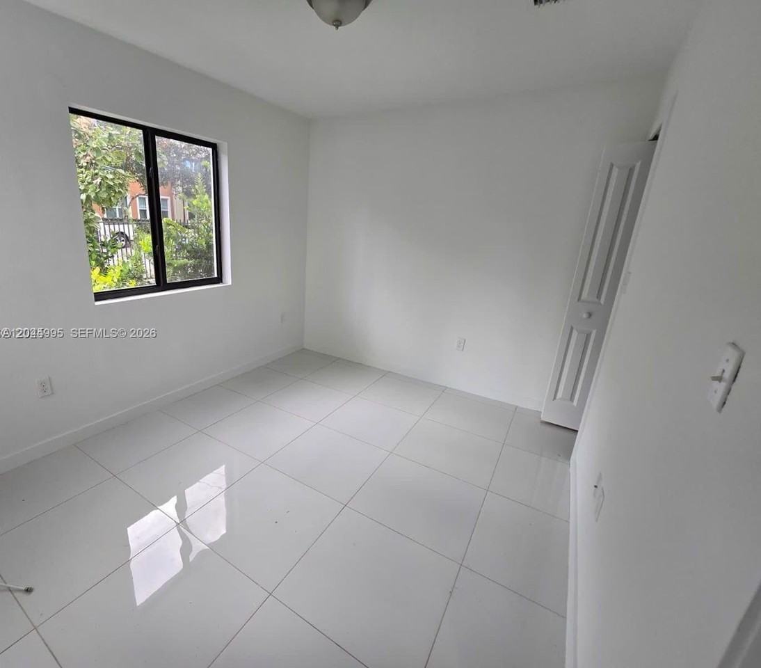 2771 2771 NW 43rd Terrance 2771 2771 - Photo 5 of 11