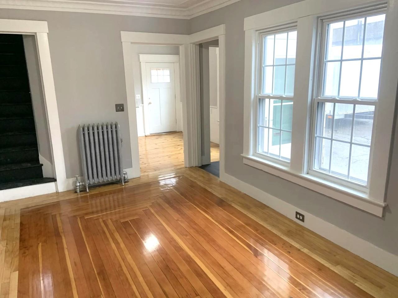16 Mount Vernon St #16 - Photo 3 of 10