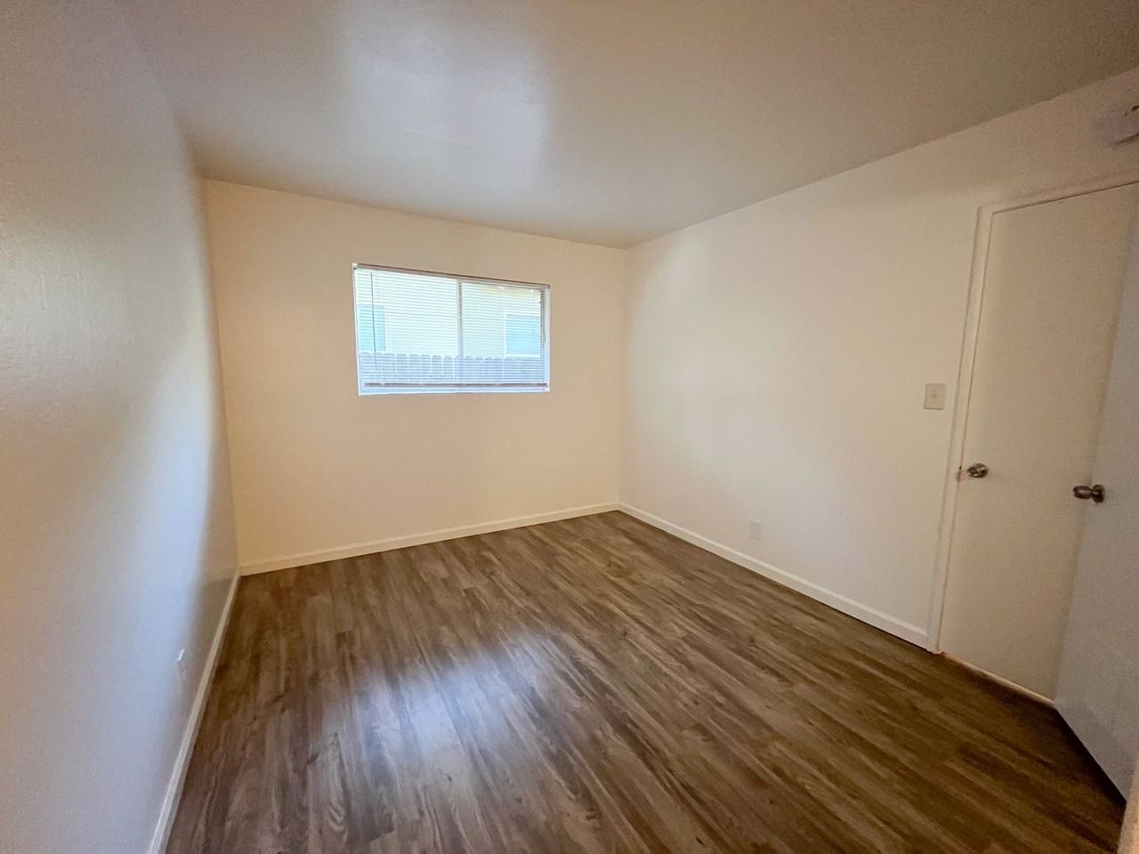 1075 Cypress St #7 - Photo 4 of 8