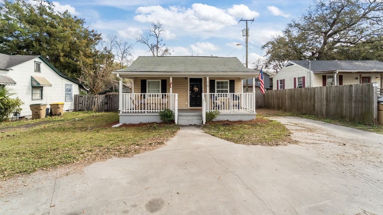 118 S Coastal Hwy - Photo 2 of 30