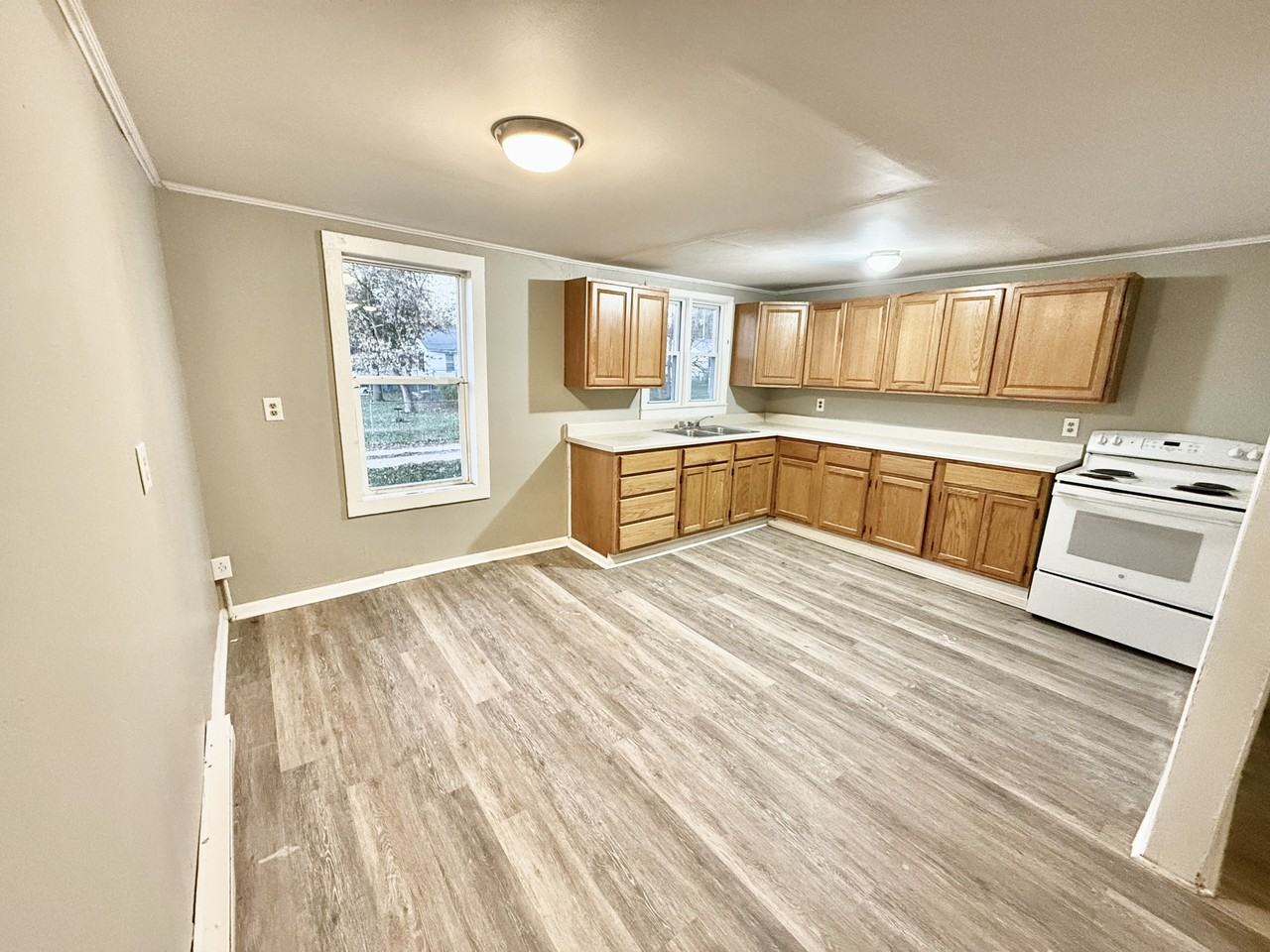 733 Dunnigan St #1 - Photo 5 of 10