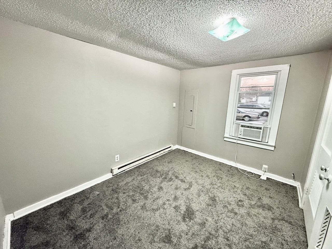 733 Dunnigan St #1 - Photo 7 of 10
