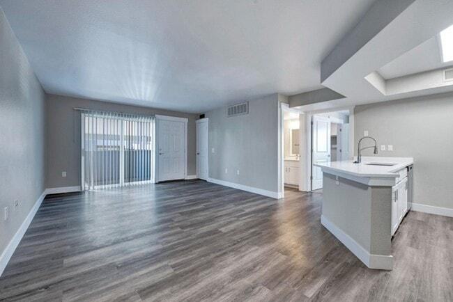 2205 Willow Tree Grv - Photo 6 of 50