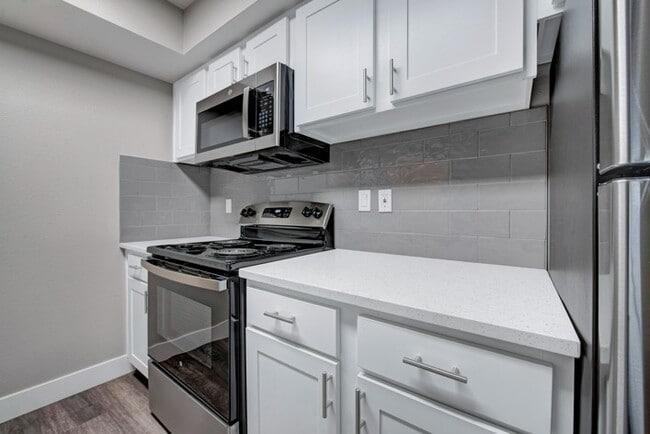 2205 Willow Tree Grv - Photo 7 of 50