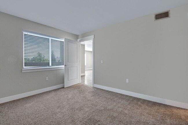2205 Willow Tree Grv - Photo 5 of 50