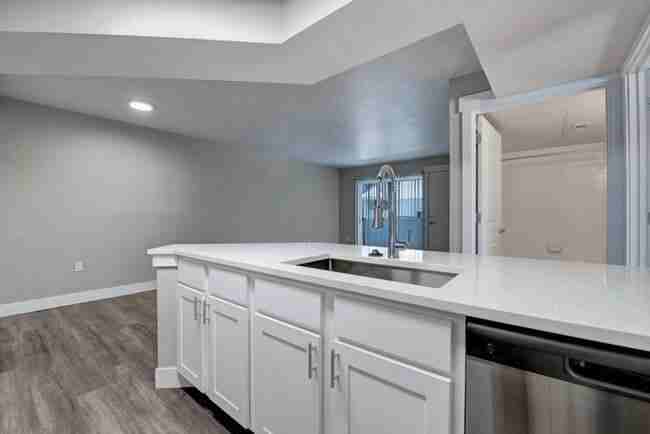 2205 Willow Tree Grv - Photo 3 of 50