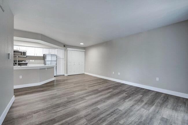 2205 Willow Tree Grv - Photo 6 of 50