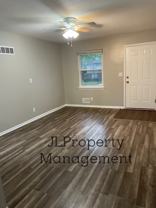 921 Sw Kingscross Rd #1 - Photo 1 of 1