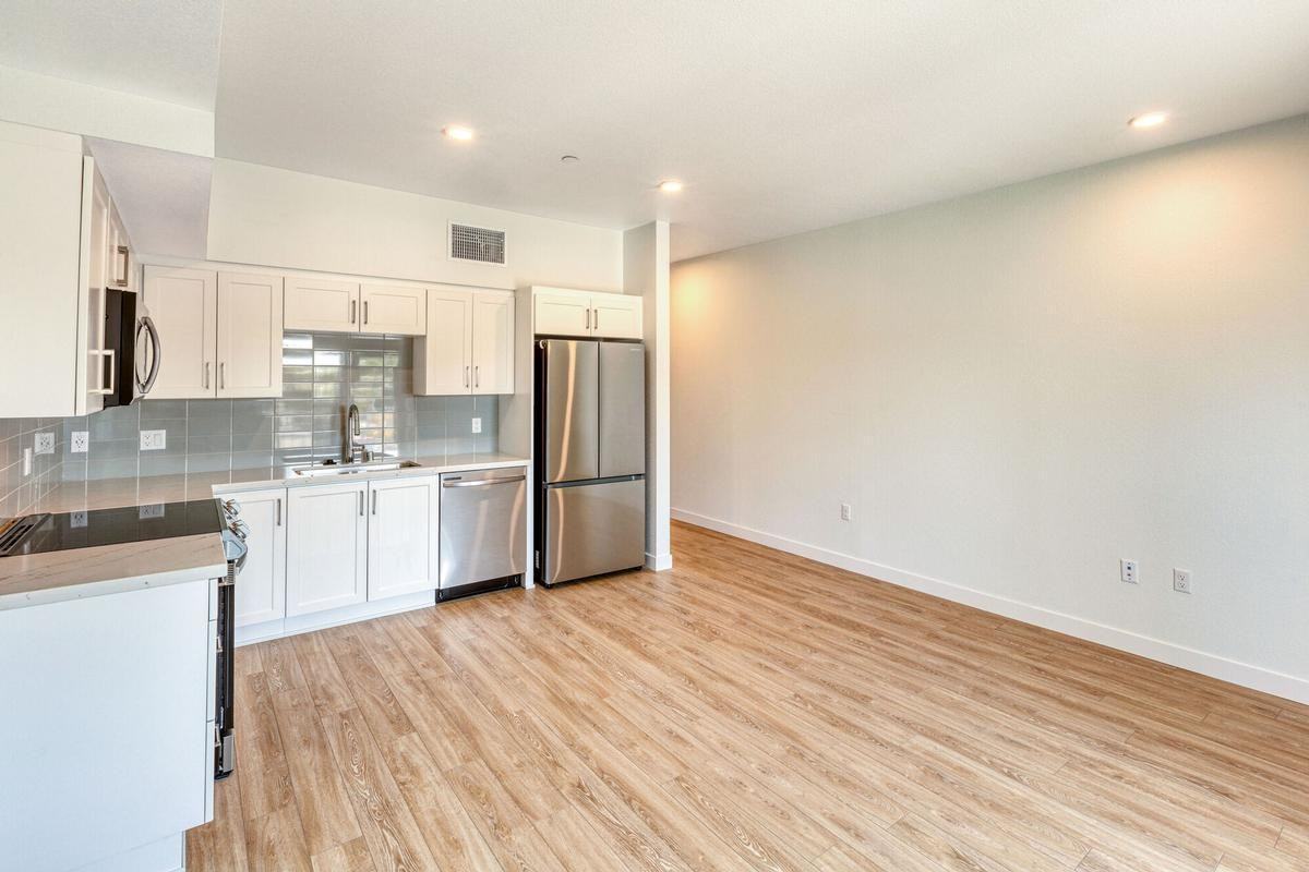 230 Church Ave - Photo 6 of 15