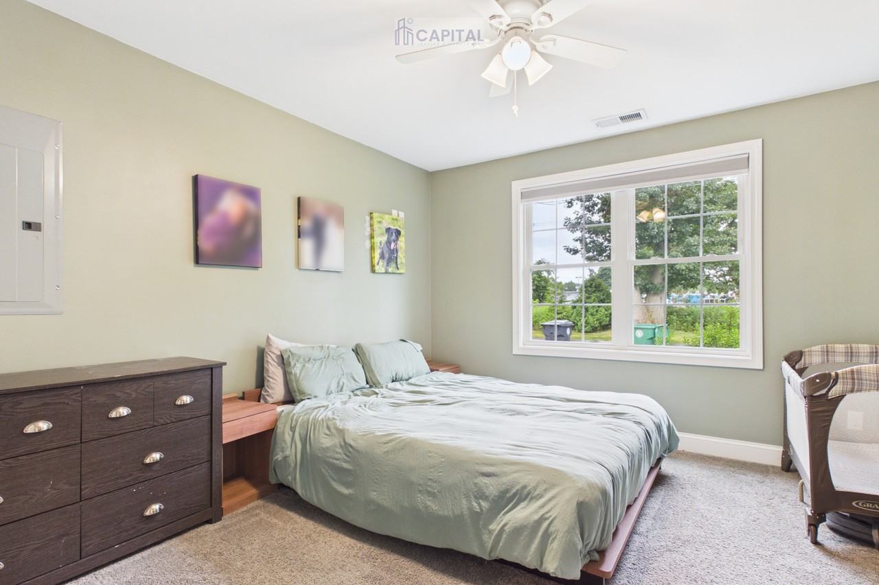 21 Otis St #1 - Photo 7 of 26