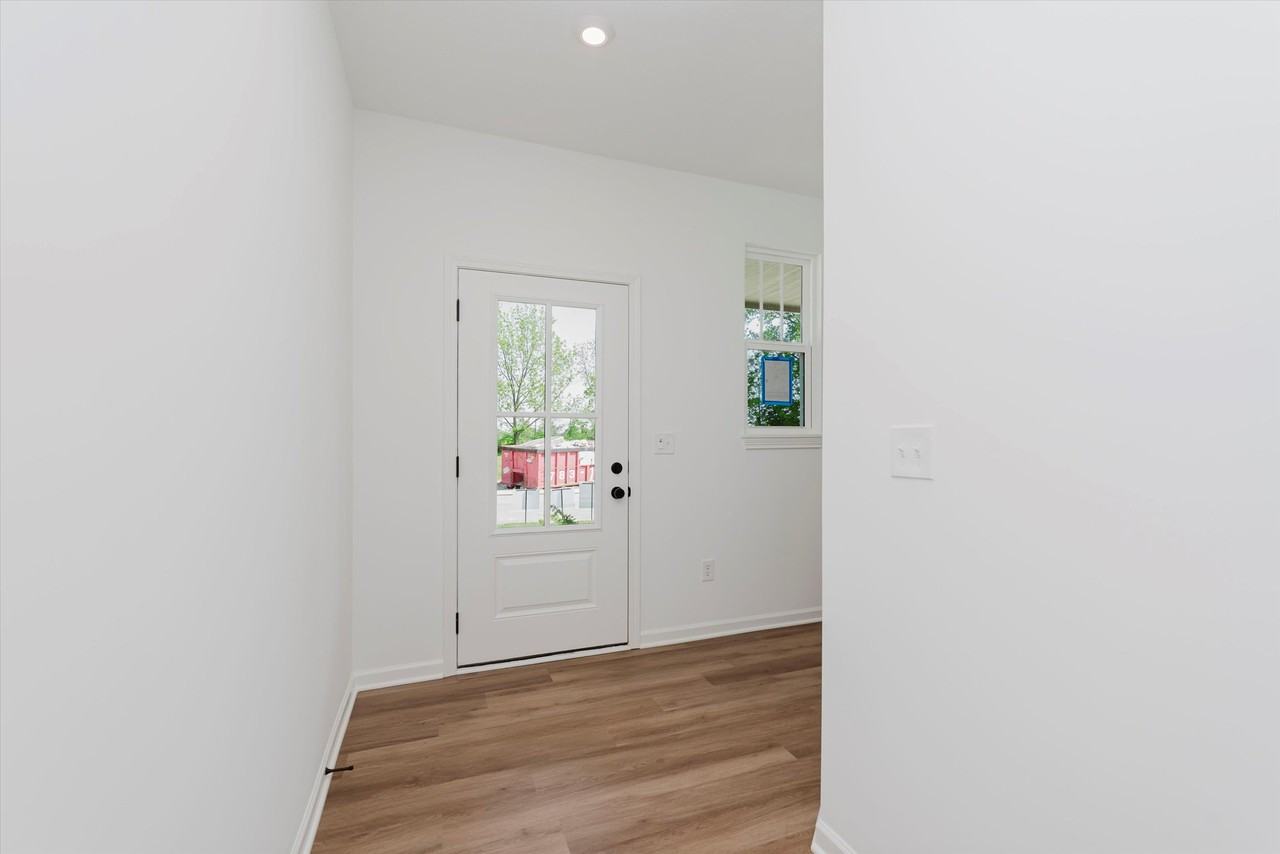 16043 Meadow Frost Ct #1 - Photo 3 of 27