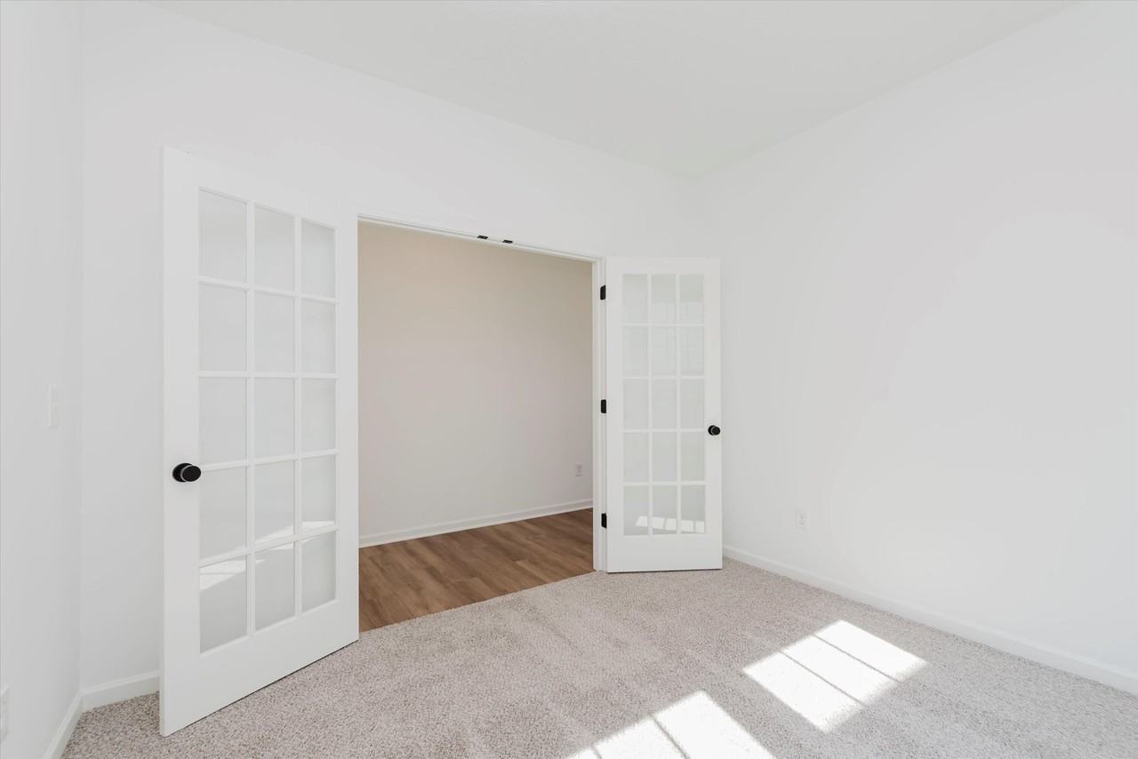 16043 Meadow Frost Ct #1 - Photo 6 of 27