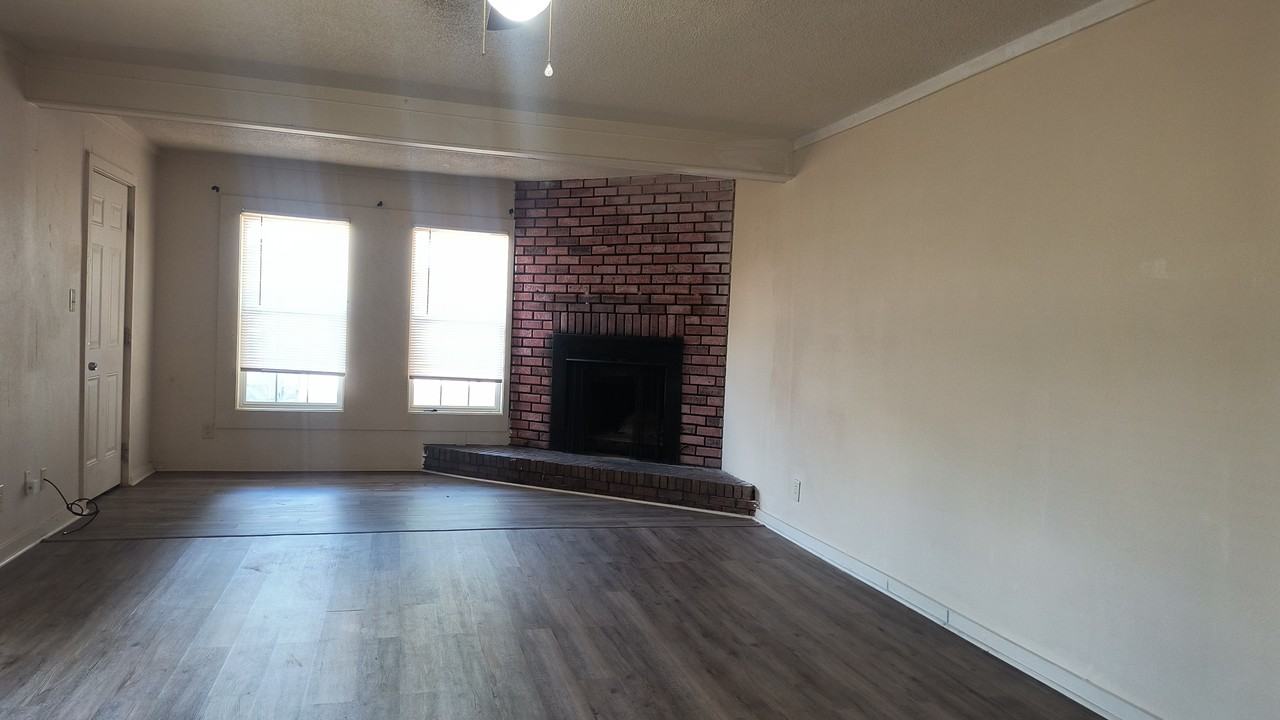 2503 S Orlando St #1 - Photo 3 of 8