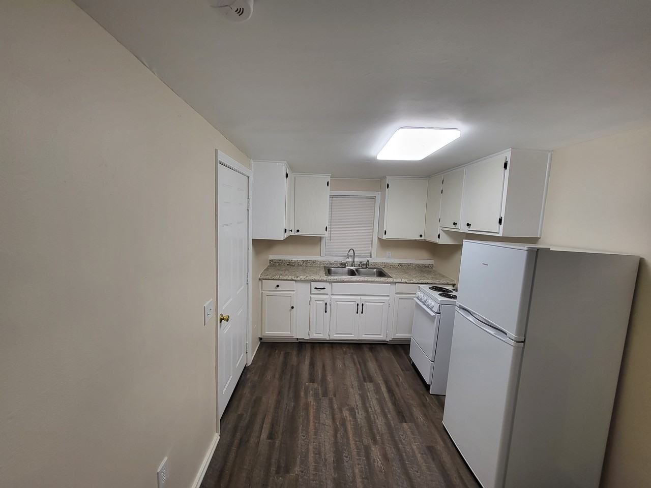 105 Baxter St #1 - Photo 7 of 22