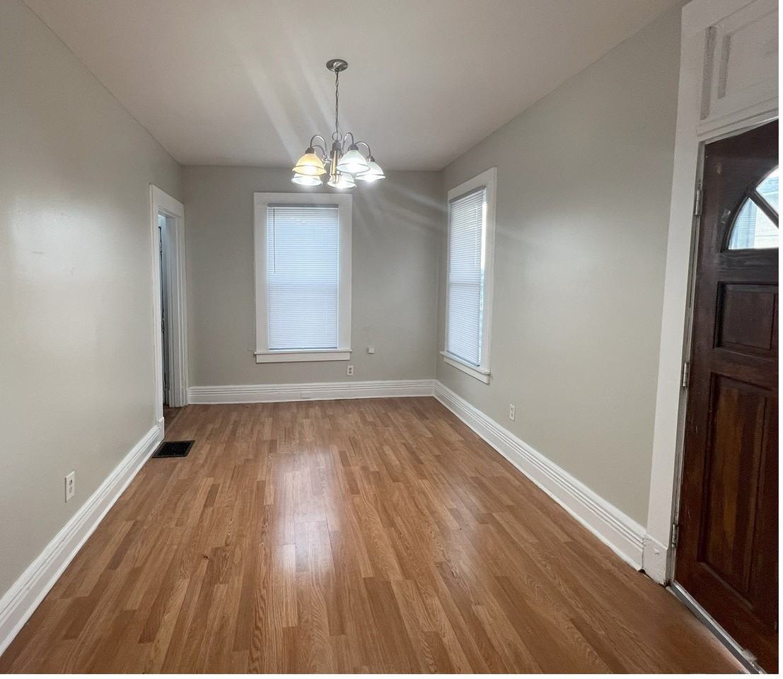673 S 27th St #1 - Photo 7 of 14