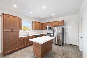 featured image of 308 E Morgan St #C