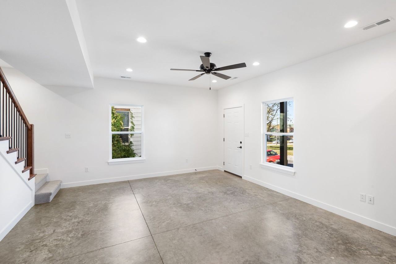 308 E Morgan St #C - Photo 6 of 25