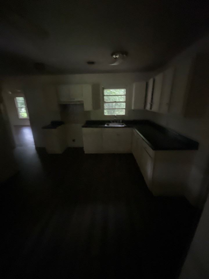 925 Oleander Ave #1 - Photo 4 of 25