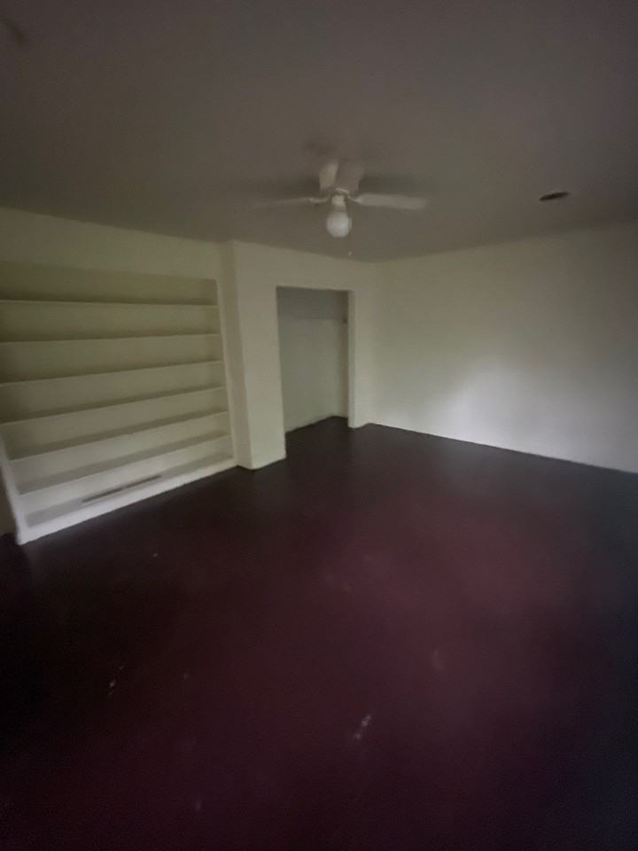 925 Oleander Ave #1 - Photo 7 of 25