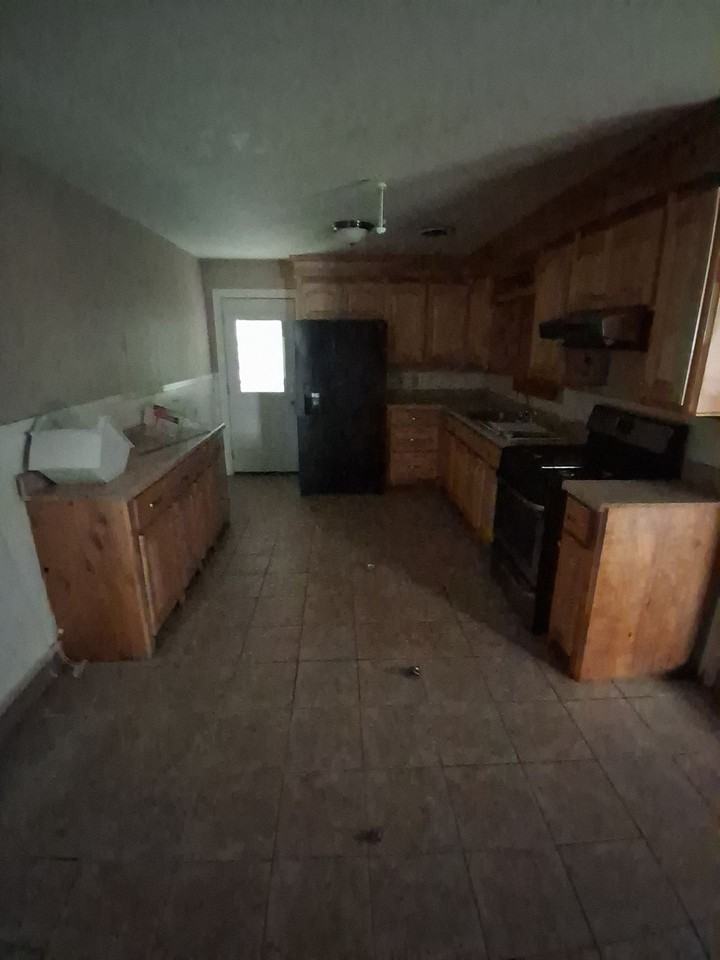 1955 Marshall Pl #1 - Photo 7 of 28