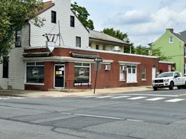 featured image of 701 N Queen St #701