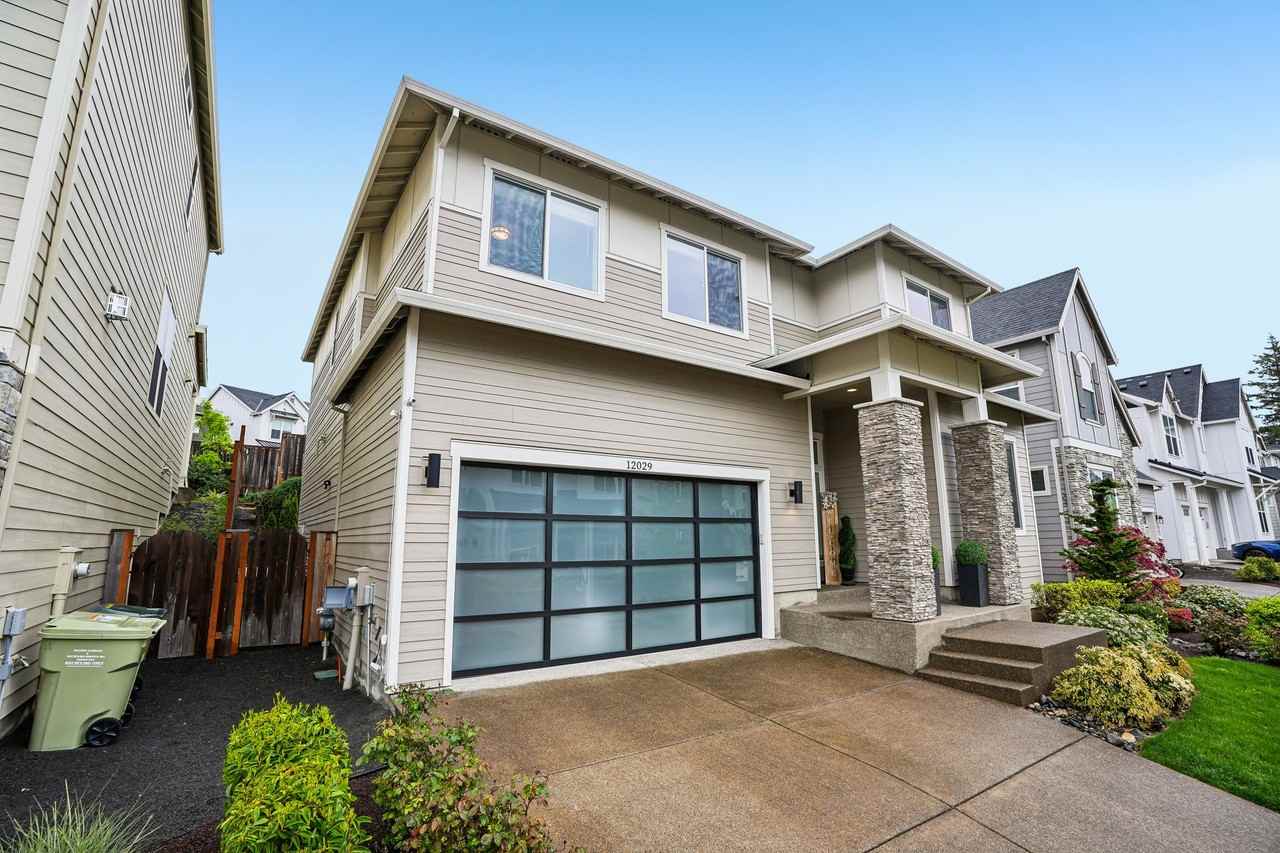 12029 Nw Schall St #1 - Photo 4 of 49