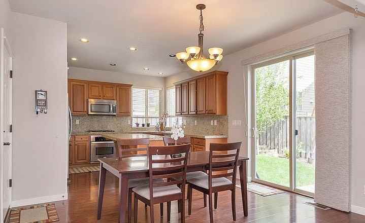 132 Ne 64th Ter #1 - Photo 5 of 18