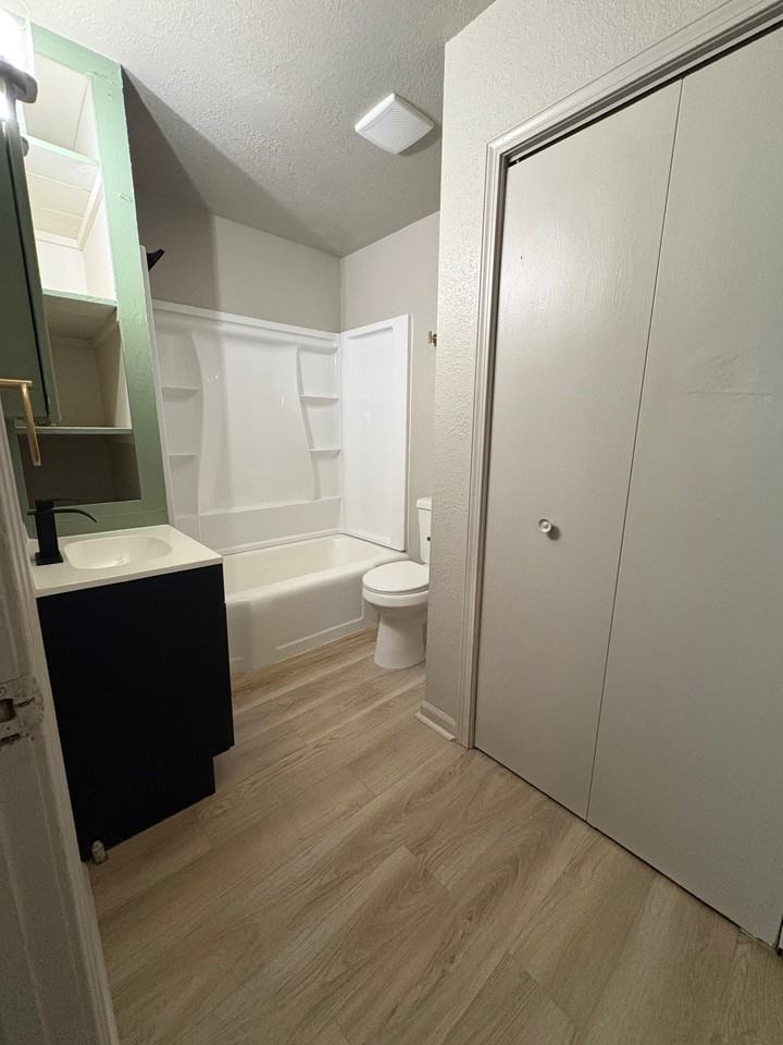 819 N Denver St #1 - Photo 7 of 11