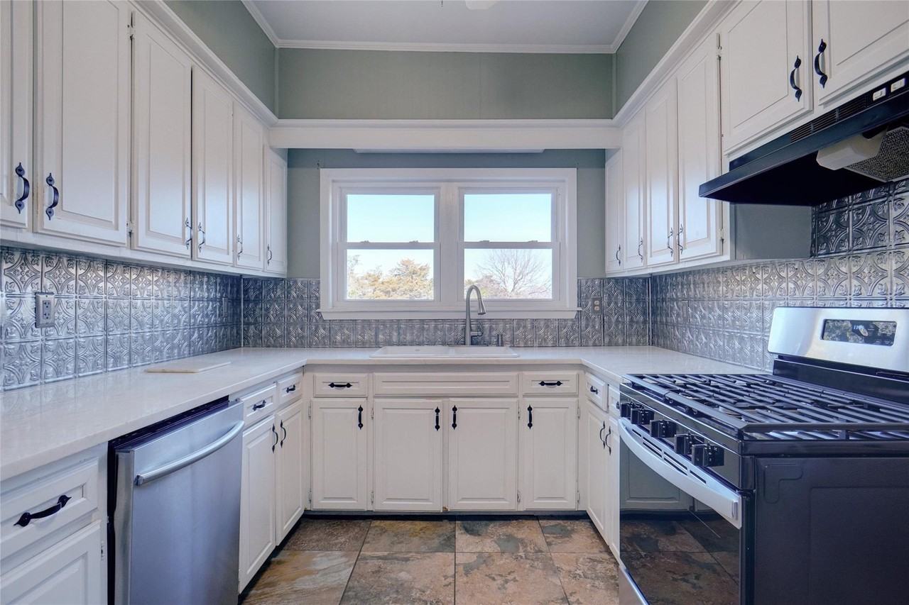 400 W Highland St #1 - Photo 5 of 29