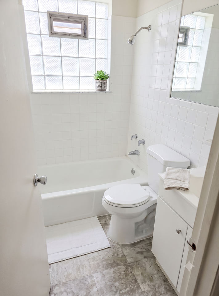 7701 Circle Drive - C #C - Photo 5 of 9