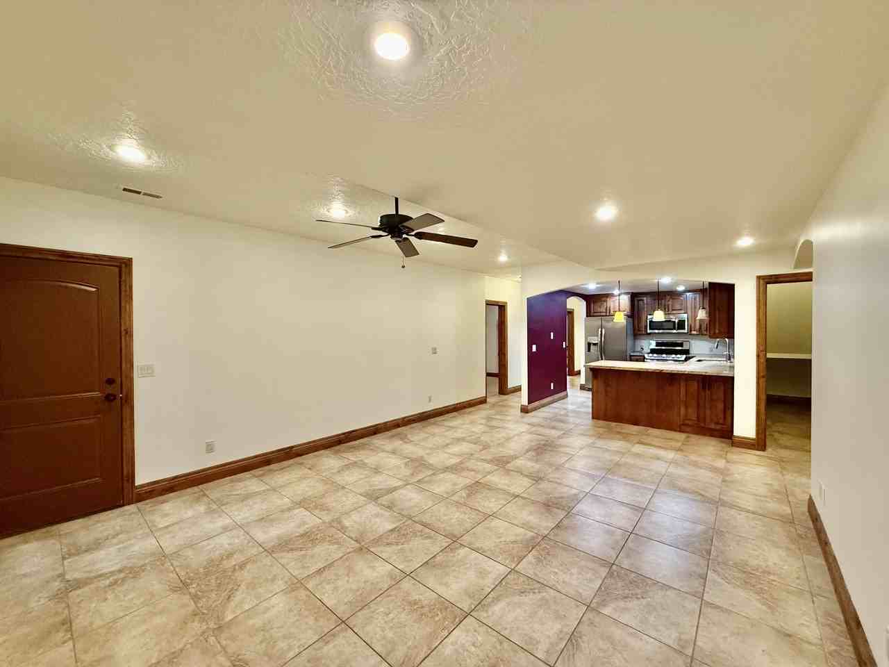 6819 S Greenfield Way Bsmt - Photo 2 of 17