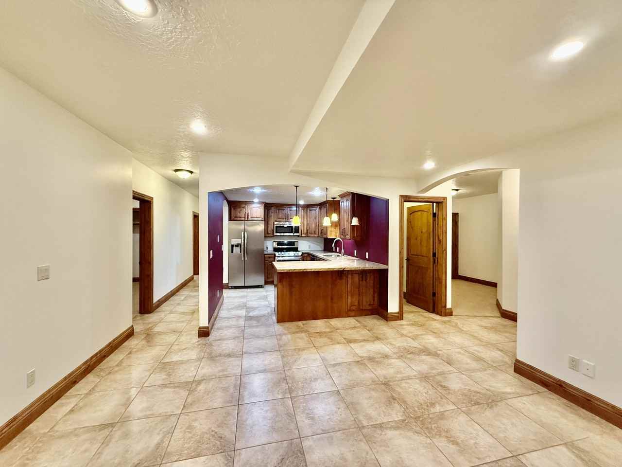 6819 S Greenfield Way Bsmt - Photo 3 of 17