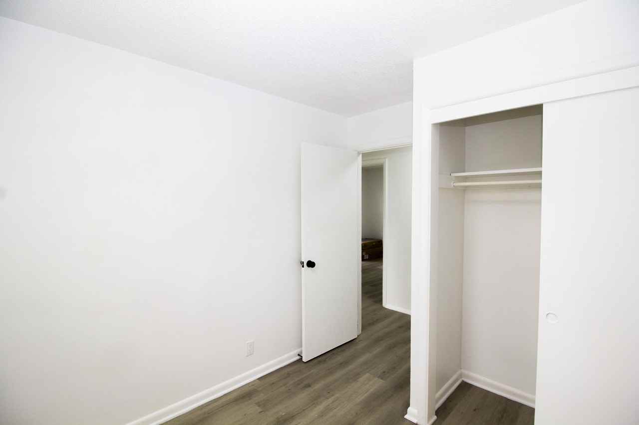 112 Hollywood Blvd #1 - Photo 6 of 17