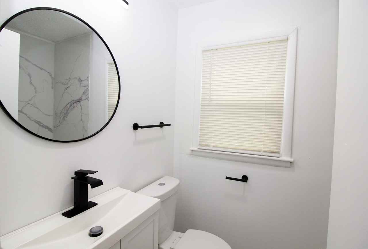 112 Hollywood Blvd #1 - Photo 7 of 17