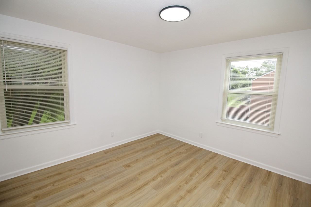 9107 Charlotte St #1 - Photo 6 of 16