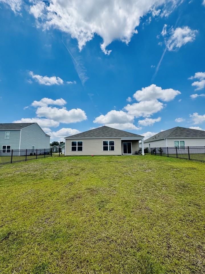 809 Woodland Farms Cir #1 - Photo 4 of 35