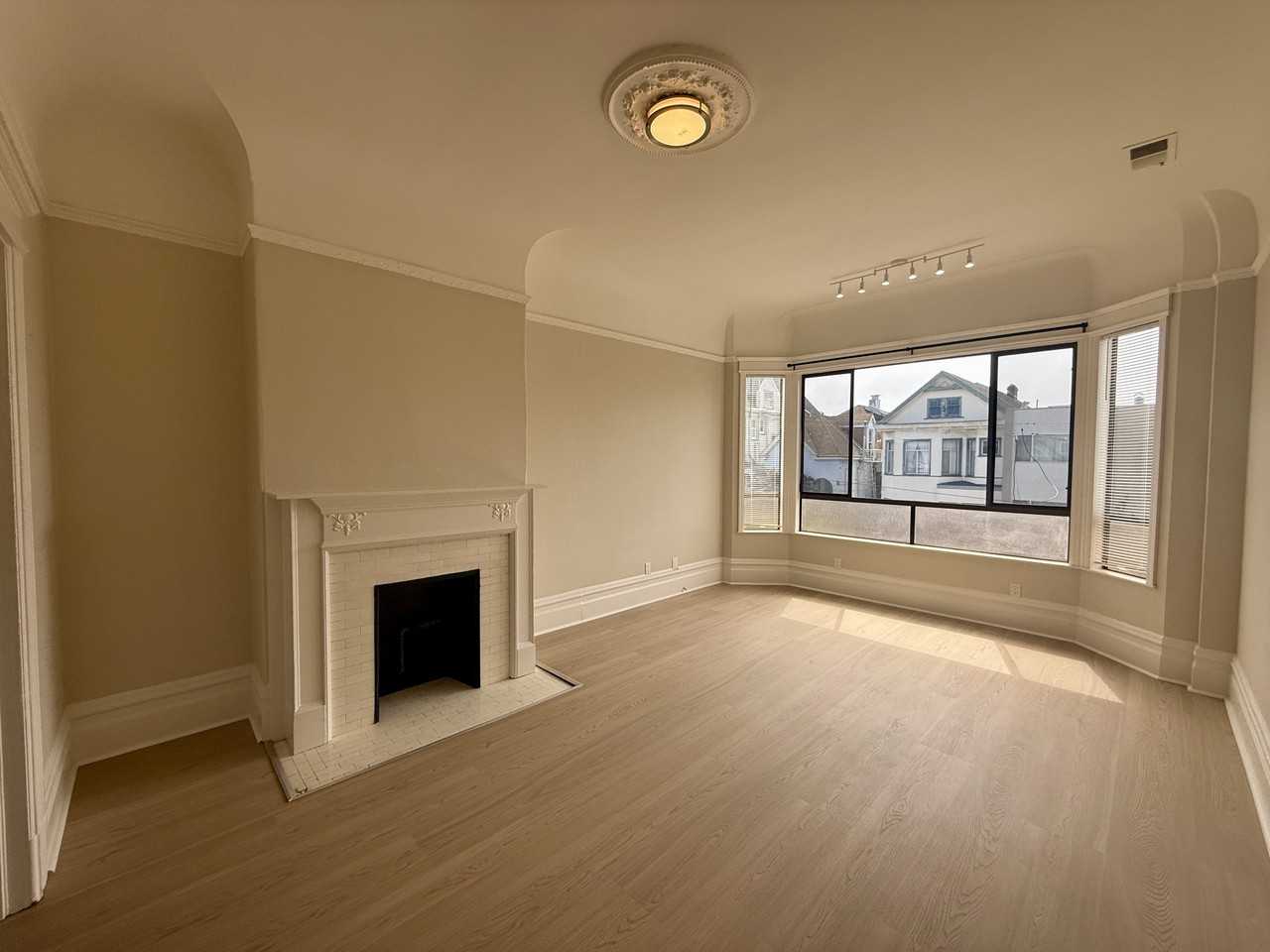 272 4th Ave #272 - Photo 7 of 24