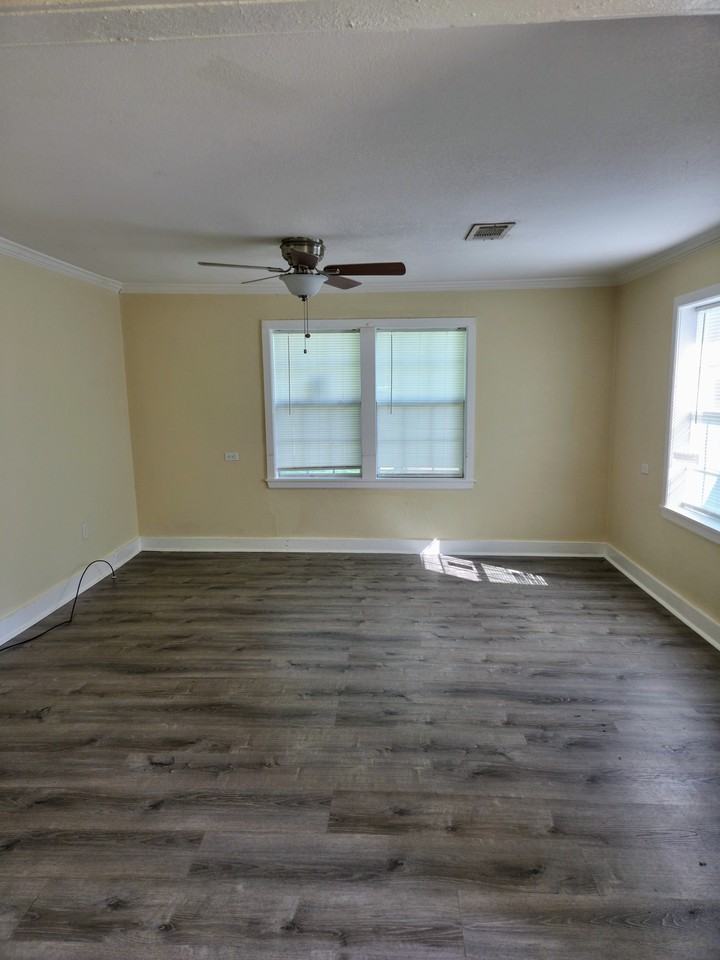 1911 Arkansas Ave #1 - Photo 4 of 16