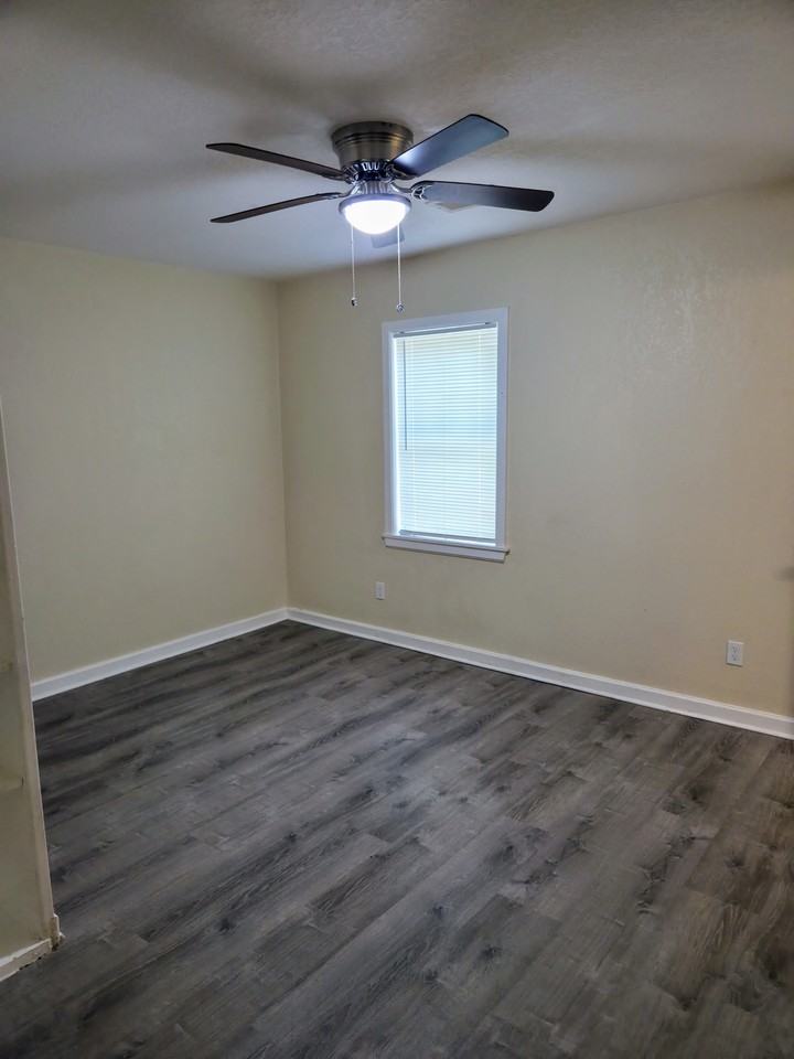 1911 Arkansas Ave #1 - Photo 5 of 16