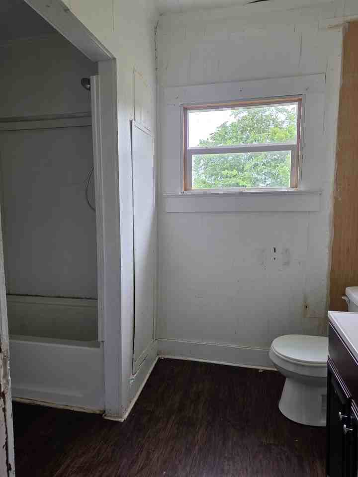 510 Edwards St #1 - Photo 6 of 6